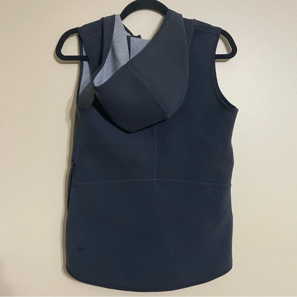 Lululemon Insculpt‎ Reversible Vest Size 6 EUC
